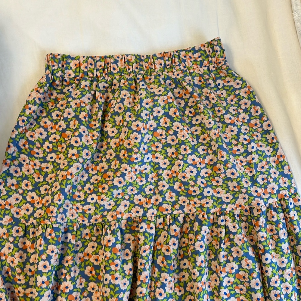 Floral Maxi skirt